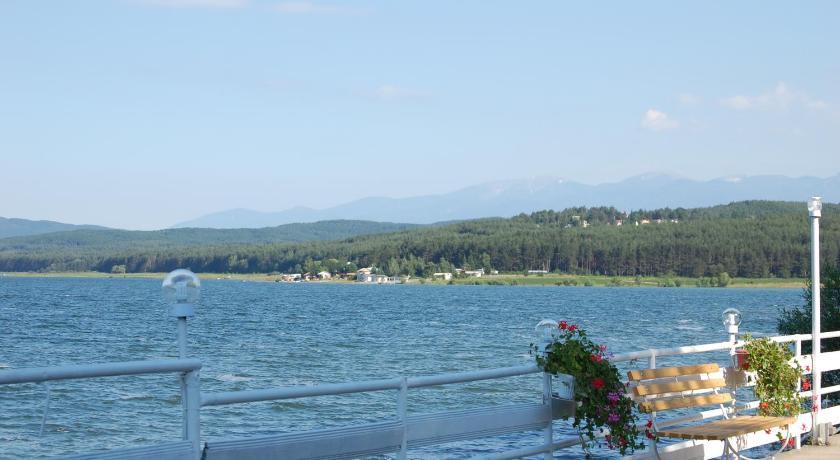 White Village Park Iskar Lake Paszarel Kültér fotó