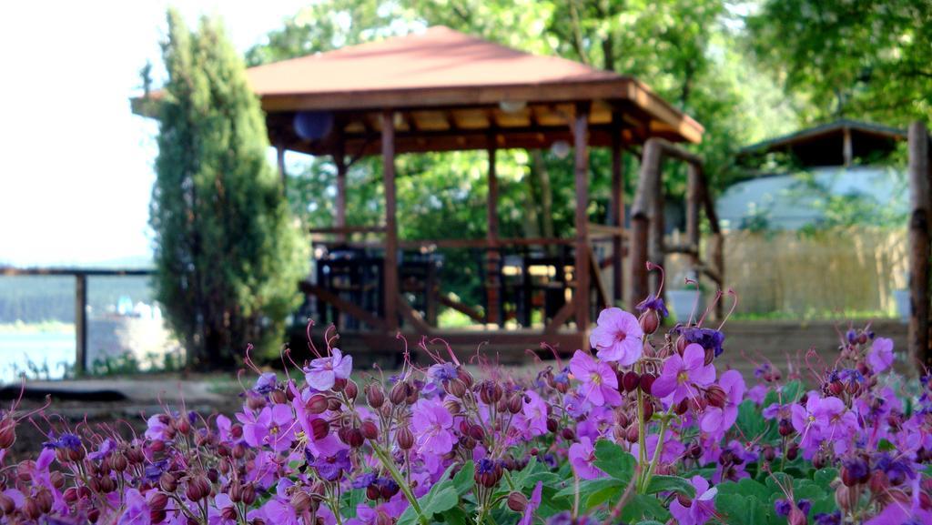 White Village Park Iskar Lake Paszarel Kültér fotó