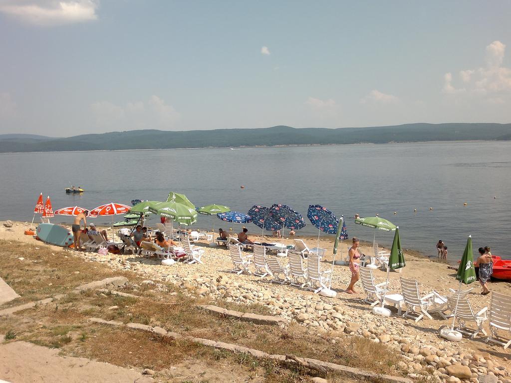 White Village Park Iskar Lake Paszarel Kültér fotó